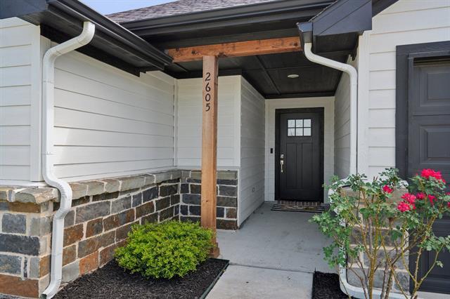 Photo - 2605 Langford St