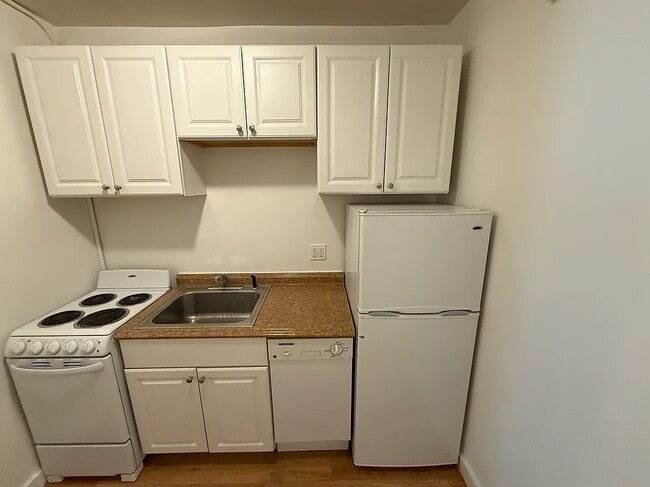 Photo - 628 Tenth Avenue Unit 4