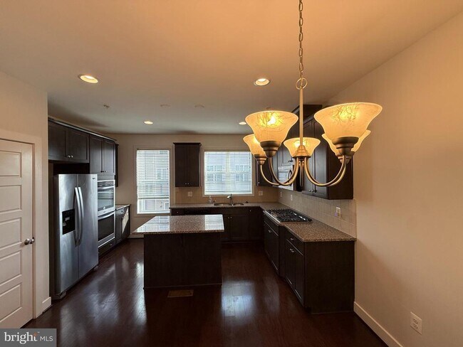 Photo - 111 Kandinsky Loop