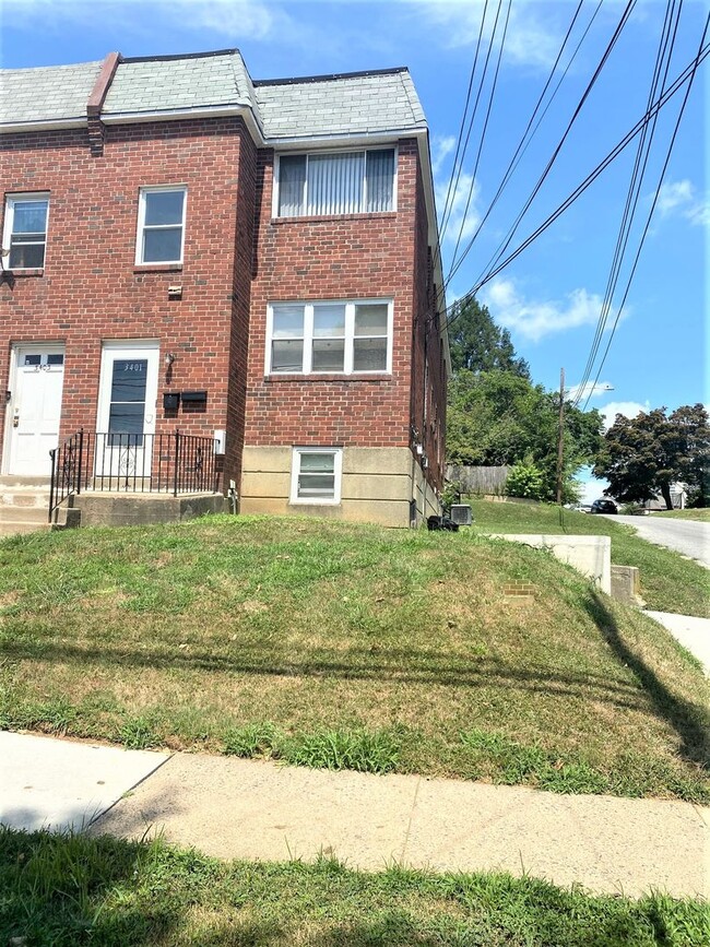 3401 Berkley Ave Unit 1st Floor