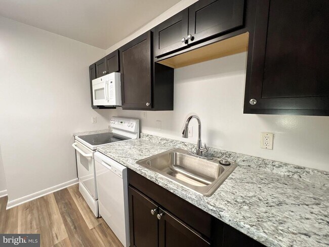 Photo - 12001 Old Columbia Pike Unit 315