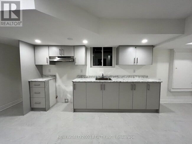 Photo - 4718 Centretown Way