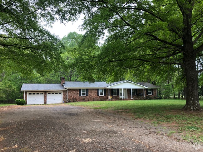 Building Photo - 275 Dan Valley Rd Rental