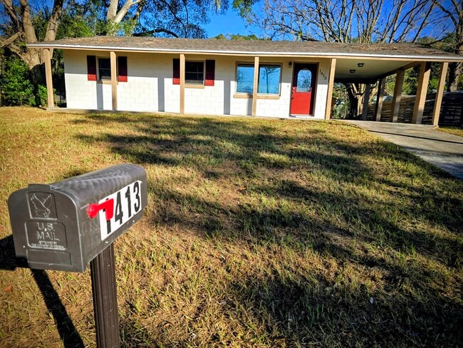 Building Photo - 1413 NW 19th Ct