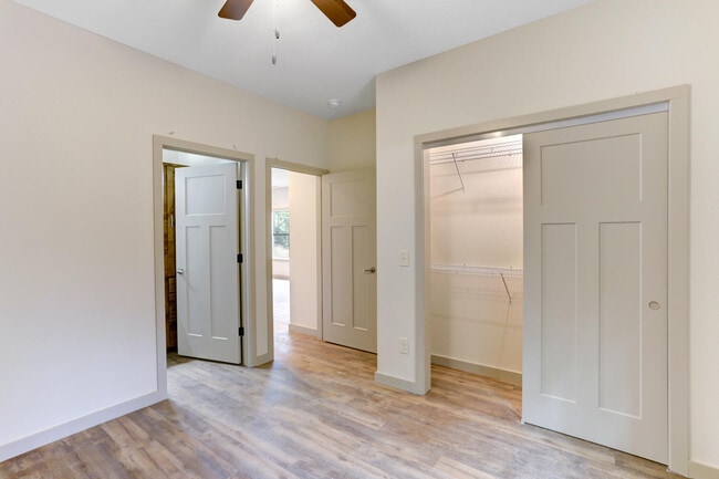 Photo - 201 Avery Scroggs Rd