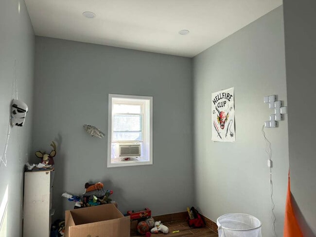 Photo - 100 E Valley Stream Blvd