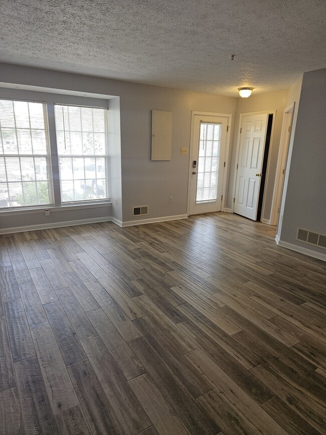 Building Photo - 5309 Regal Ct Rental