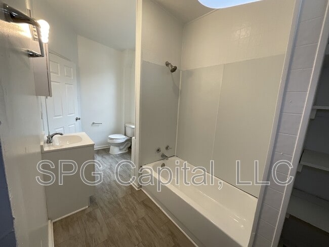 Photo - 938 W College Ave