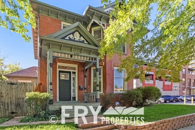 Building Photo - Beautiful Home in Amazing Location