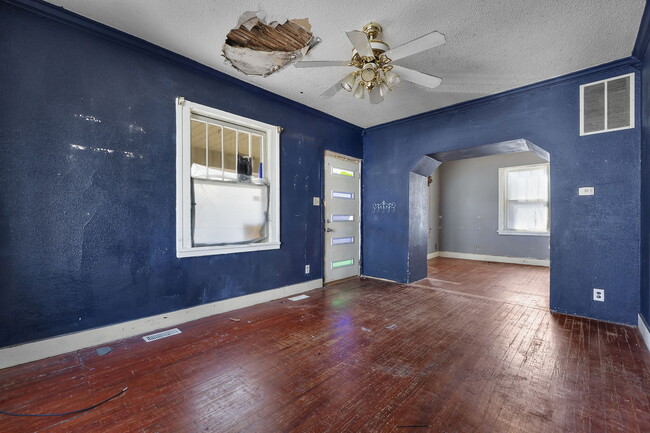 Photo - 27 N Hanover St