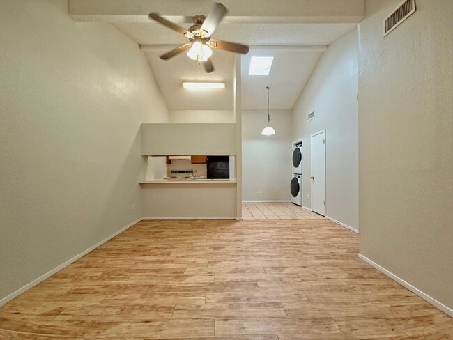 Photo - 123 N Troy Ave Unit A