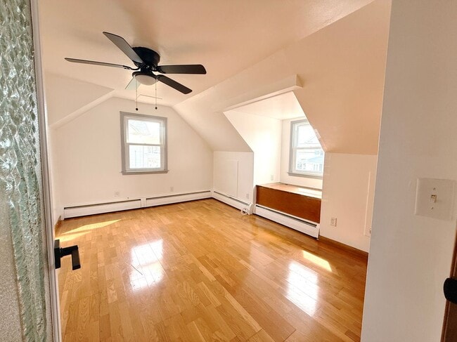 Photo - 91 Enright St Unit 2nd Floor