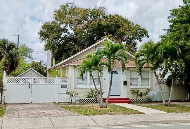 Building Photo - 205 S Federal Hwy