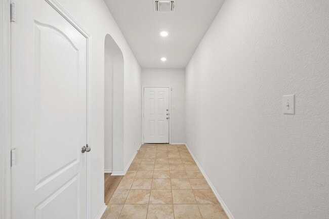 Photo - 1221 Backcountry Dr