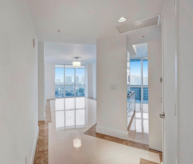 Photo - 18201 Collins Ave Condominio Unidad 1201