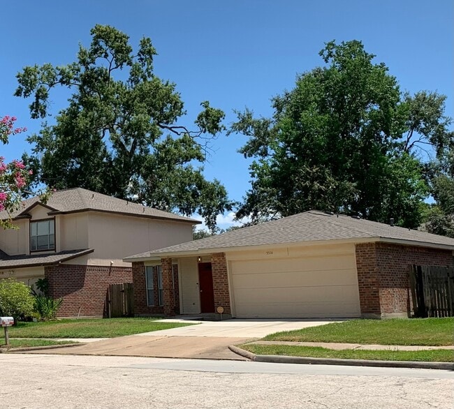 Building Photo - 5514 Fawn Trail Ln