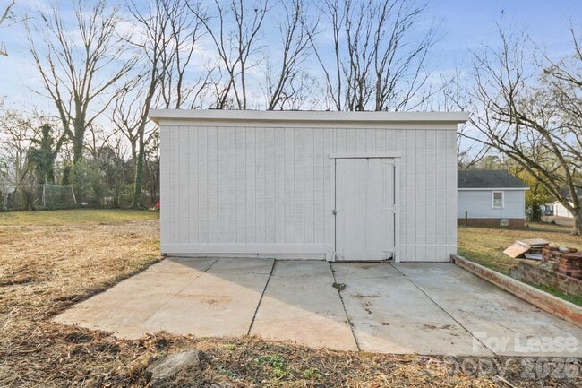 Photo - 1703 Lowder St