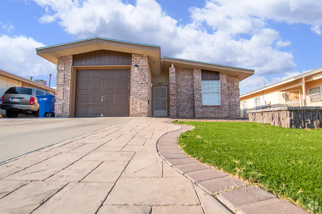 Building Photo - 6217 Arch Bridge Dr Rental