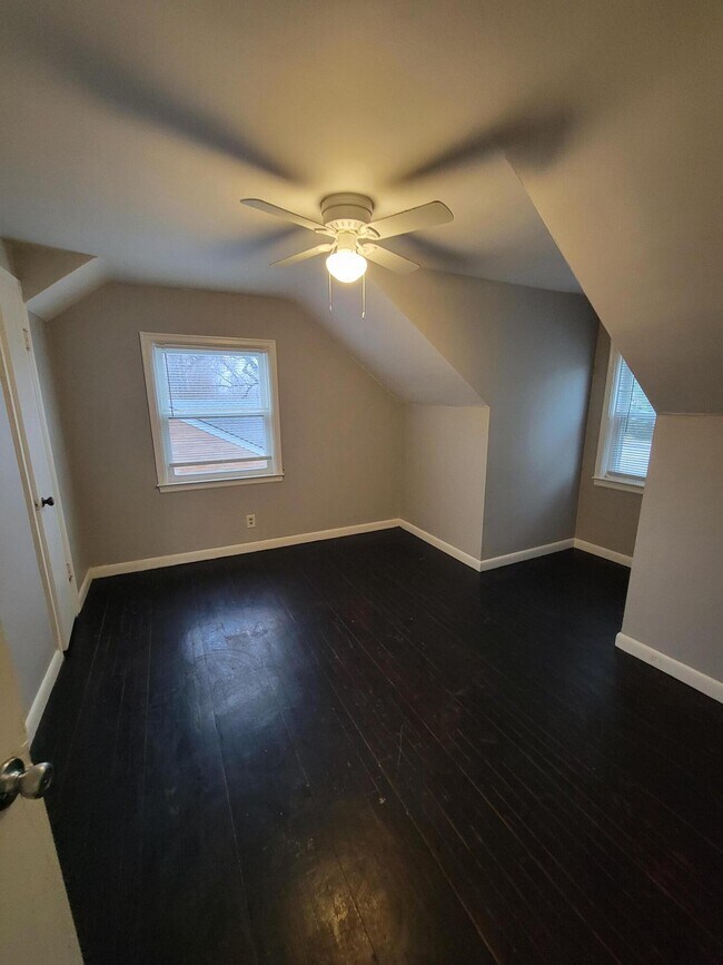 Photo - 1775 Harrodsburg Rd Unidad 2nd floor