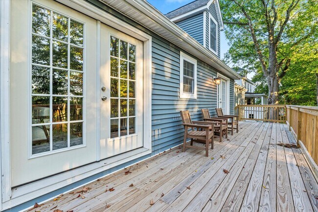 Photo - 24 Madison St