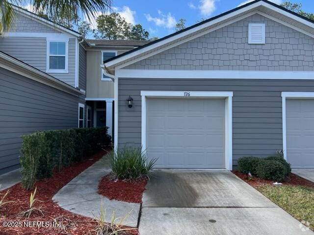 Building Photo - 726 Servia Dr Rental