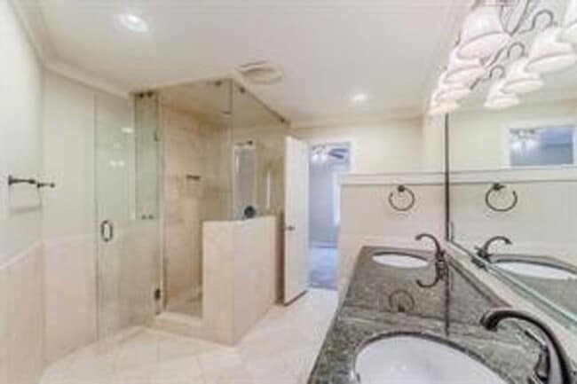 Photo - Ready to move in.....