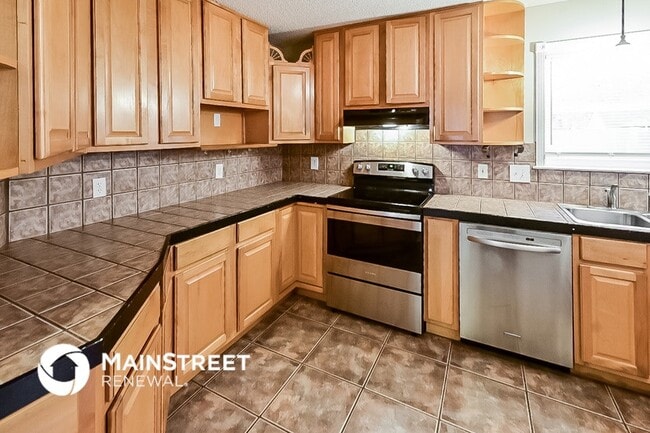 Photo - 3087 Newmarket Dr