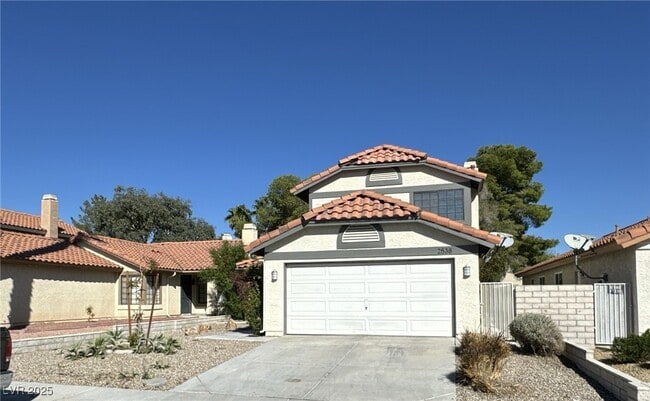 Building Photo - 2538 Wolverton Ave