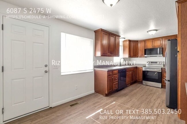 Building Photo - 6087 S 2475 W