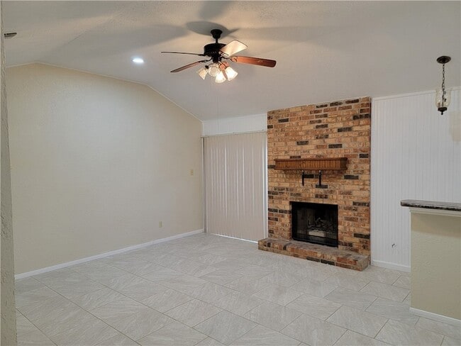 Photo - 4011 Windswept Dr