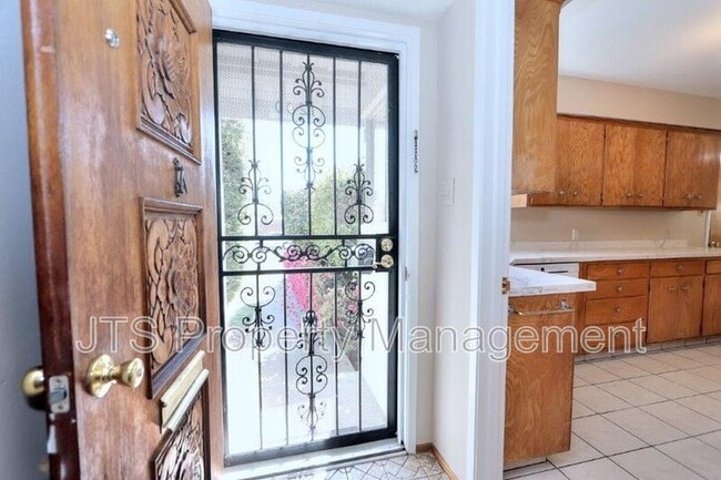 Photo - 1200 Gary Way