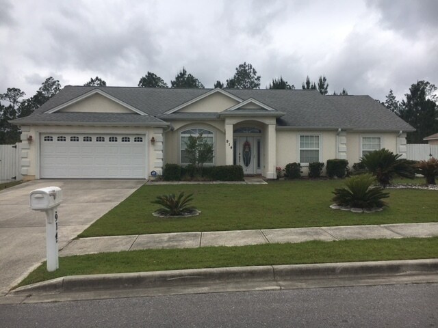 Building Photo - Spacious Home on a Beautiful Lot in a Quiet Neighborhood! *SPECIAL: 1/2 OFF 1st Month + Military ...