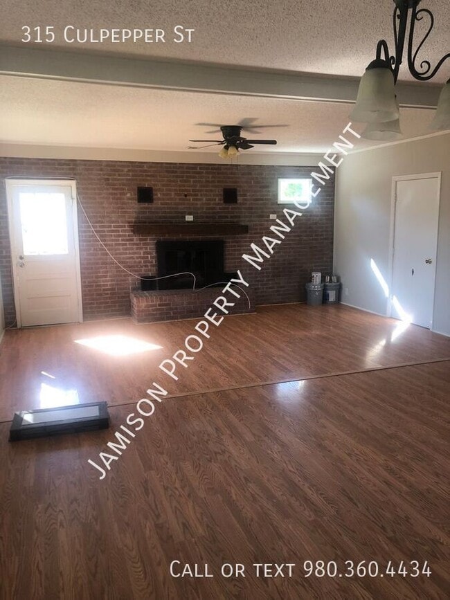 Photo - 315 Culpepper St