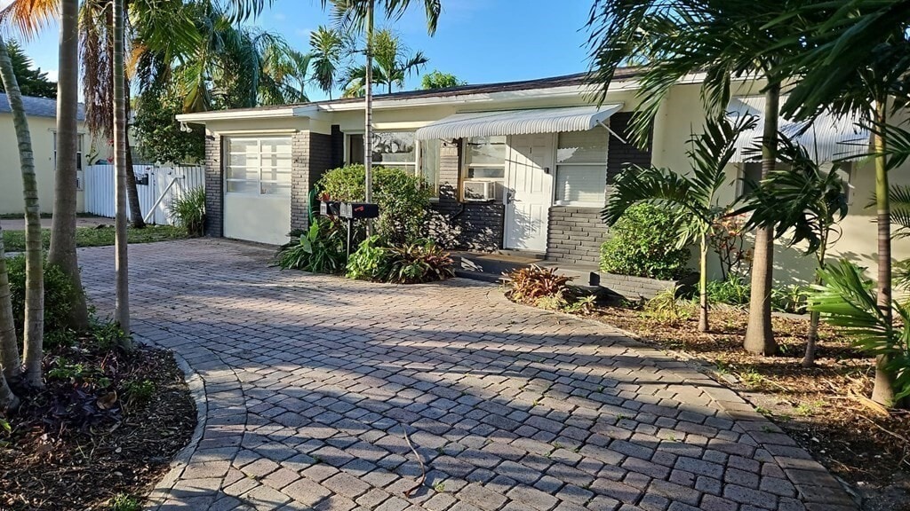 Photo - 1829 Washington 2