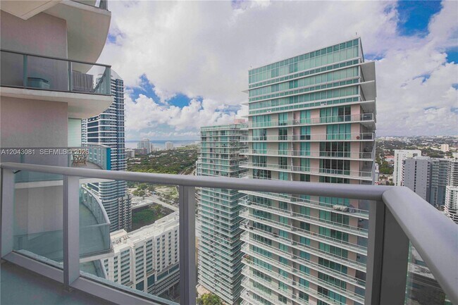 Building Photo - 1100 S Miami Ave Unit 3607