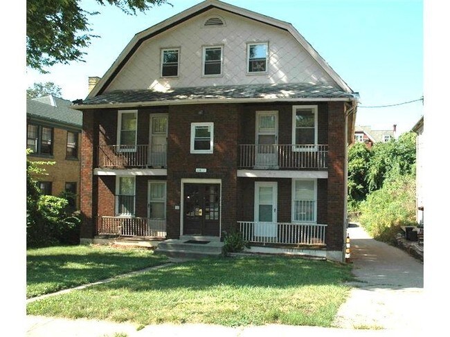 Building Photo - 128 Louis Ave