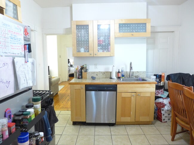 Photo - 822 Parker St Unit 1