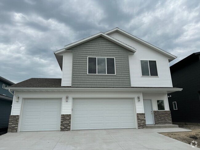 Building Photo - Newly Built in the Wilds neighborhood of W... Rental