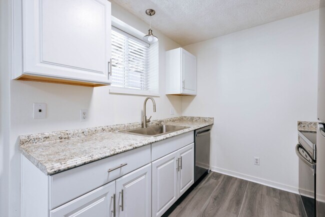 Photo - 360 N Woodruff Ave Unit #4
