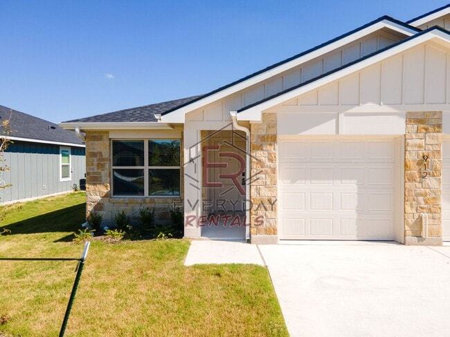 Photo - 912 Cherry Laurel Ln