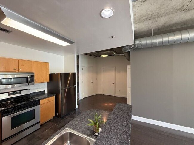 Photo - Modern Loft Living in the Heart of Downtow...