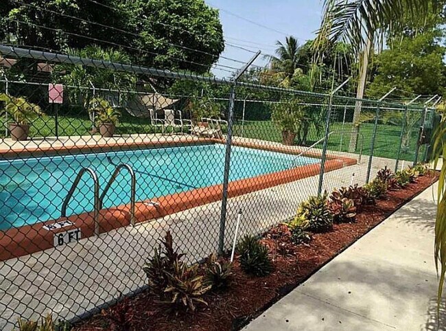 Photo - 1290 NE 119th St Unit 1B