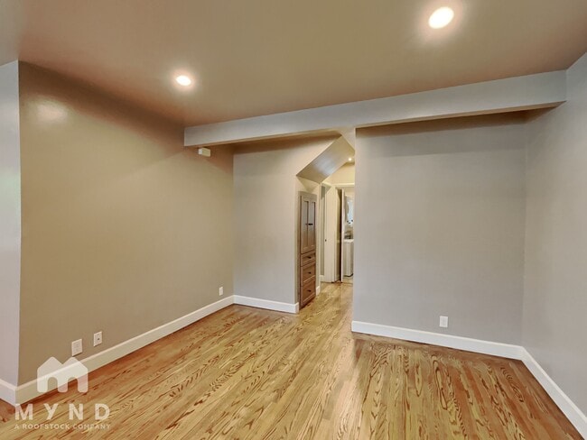 Photo - 2401 W St