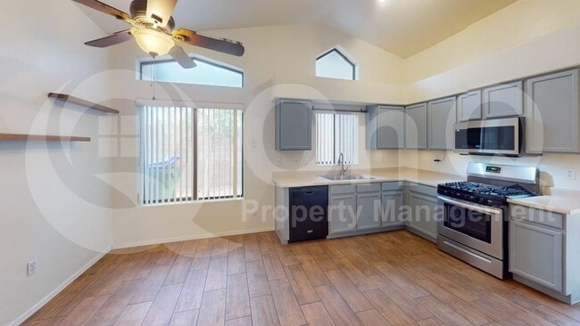 Photo - 1835 E Ganymede Dr
