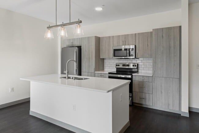 Photo - 2 bedroom in Milwaukee WI 53211 Unit 211