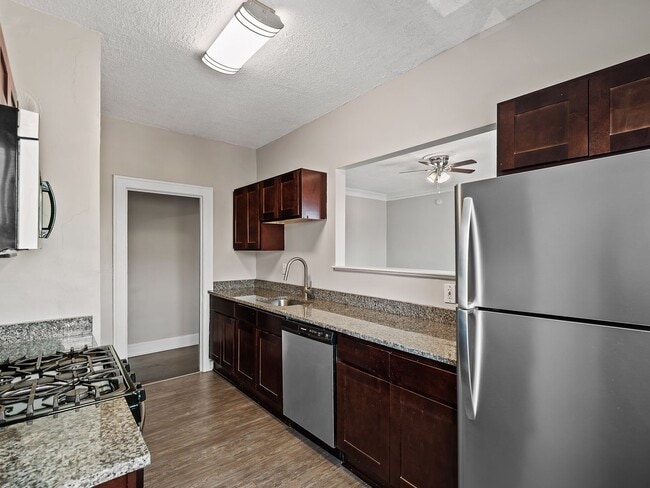 Maycourt Apartments