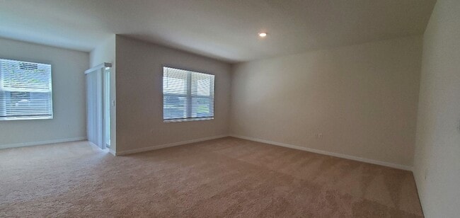 Photo - 3-Bedroom, 2.-Bathroom in Squires Grove/Winter Haven