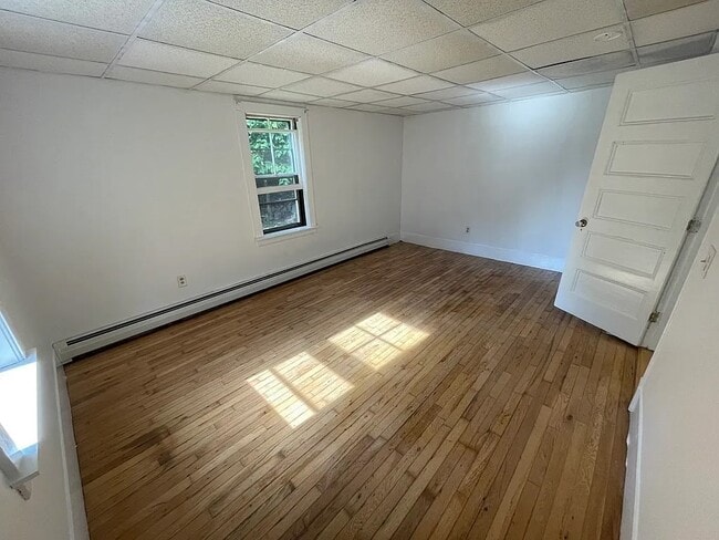 Photo - 90 Pierce St