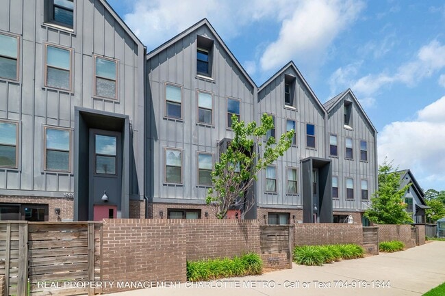 Photo - 1609 Parkwood Ave