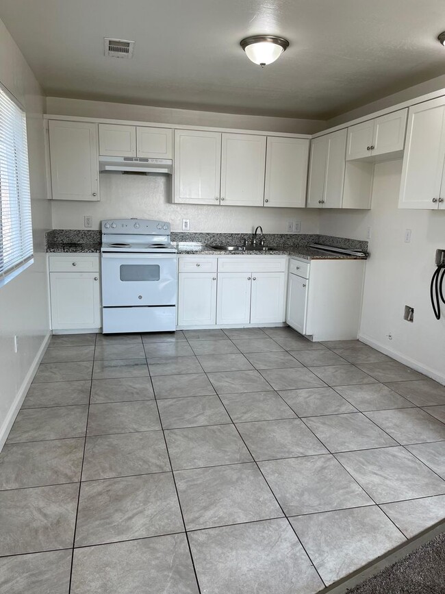 Photo - 1426 Lake St Unit 1426-D